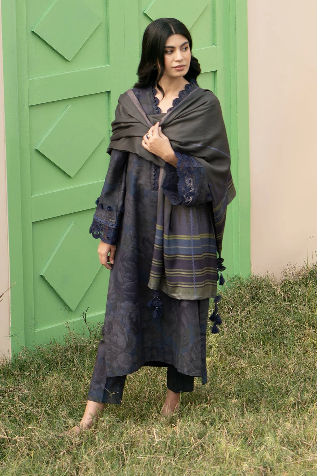 BAROQUE UNSTITCHED 3-PC SLUB KHADDAR PRINTED SHIRT WITH KHADDAR PRINT DUPATTA AND PRINT TROUSER KZ-2038