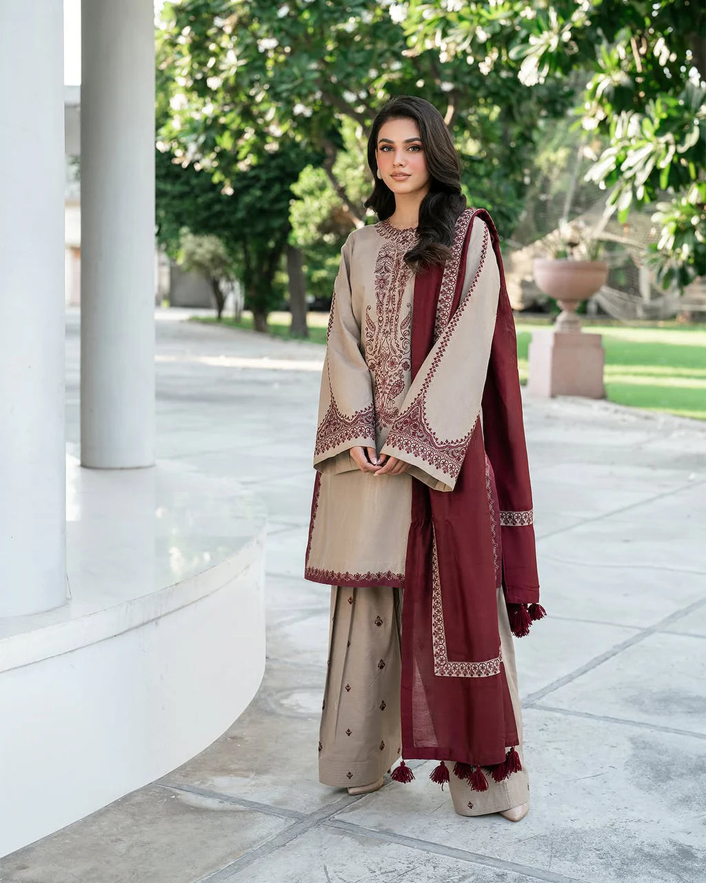 BAROQUE UNSTITCHED 3-PC DHANAK EMBOIDERED SHIRT WITH DHANAK EMBROIDERED SHAWL AND TROUSER KZ-2003