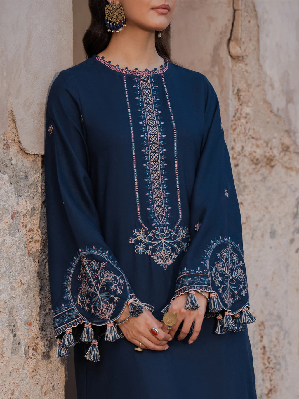 IZEL UNSTITCHED 3-PC DHANAK EMBROIDERED SHIRT WITH COUTRAI PRINTED SHAWL AND TROUSER KZ-2056