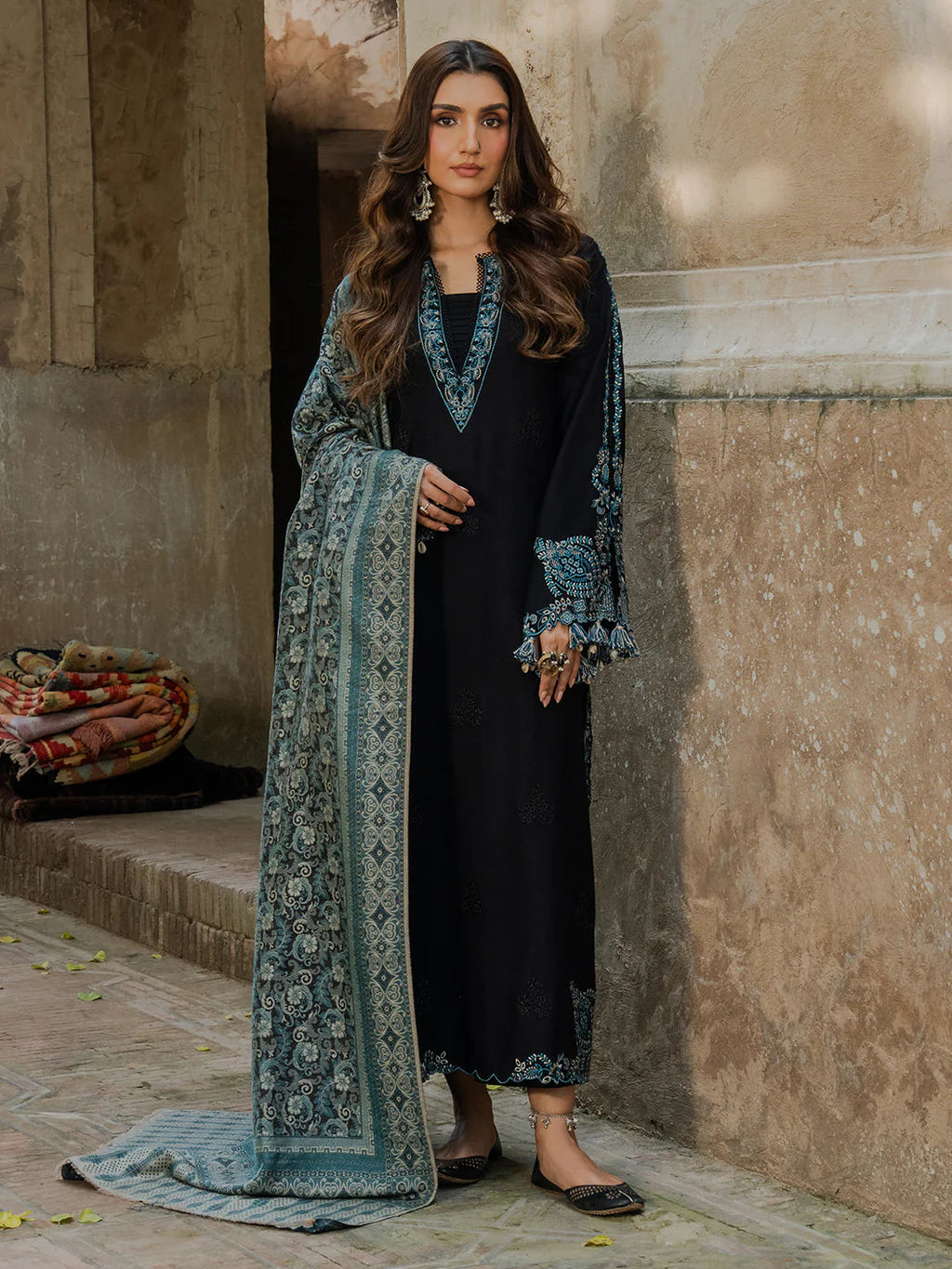 IZEL UNSTITCHED 3-PC DHANAK EMBROIDERED SHIRT WITH COUTRAI PRINTED SHAWL AND TROUSER KZ-2058