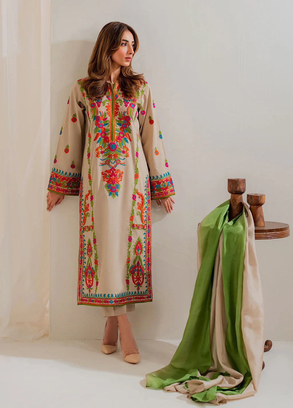 VINTAGE UNSTITCHED 3-PC LAWN EMBROIDERED SHIRT WITH TYE & DYE CHIFFON DUPATTA AND LAWN TROUSER KZ-2056