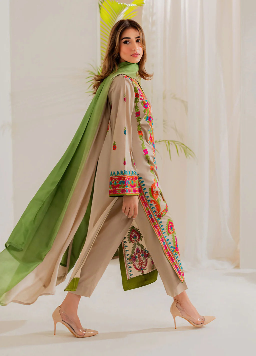 VINTAGE UNSTITCHED 3-PC LAWN EMBROIDERED SHIRT WITH TYE & DYE CHIFFON DUPATTA AND LAWN TROUSER KZ-2056